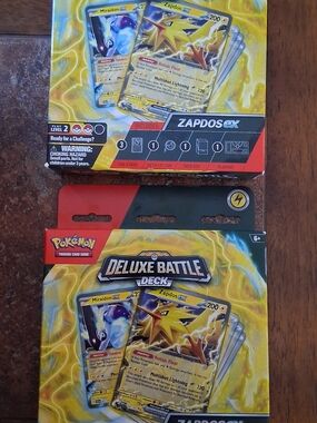 Pokemon- Deluxe Battle Deck Zapdos EX - Yellow Lightning Theme